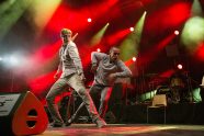 Samedi 9 juillet 2016.
Au Jardin de Ville, concert Divercities, en inauguration du Cabaret Frappé.