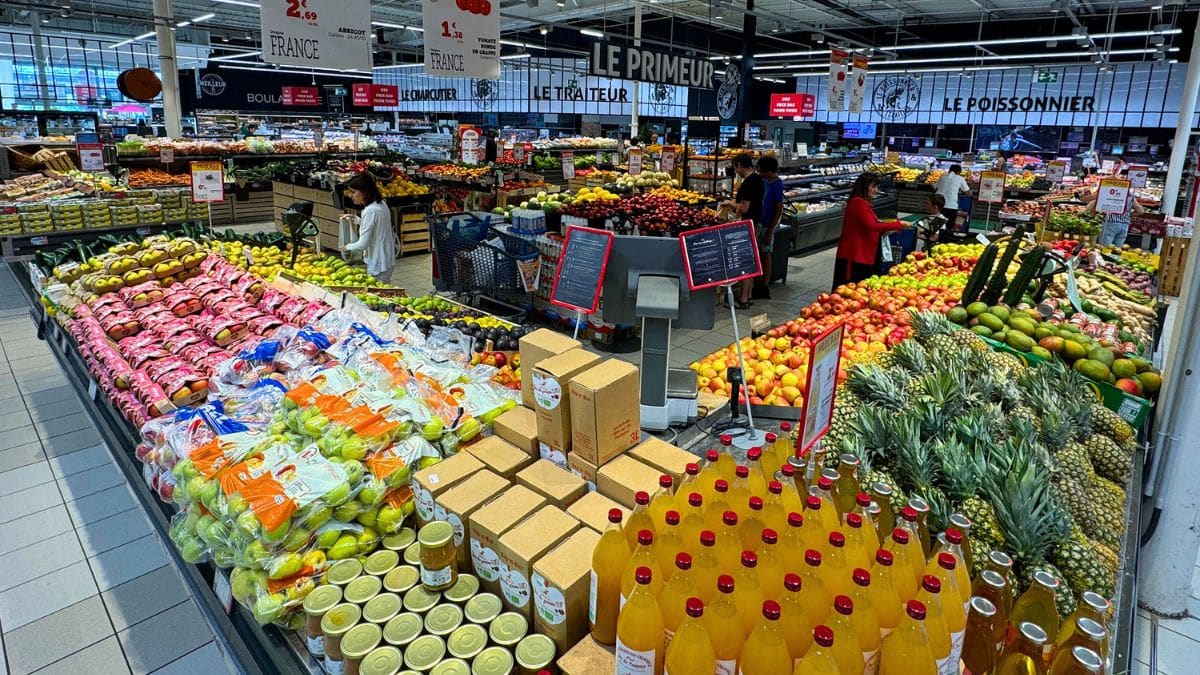 en difficulte financiere cette grande enseigne de supermarche ferme ces 15 magasins en france