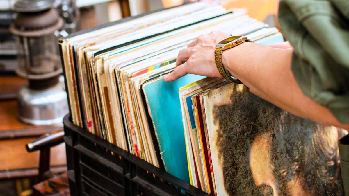 ces disques vinyles français sont les plus recherchés et se revendent une fortune les avez vous dans votre collection
