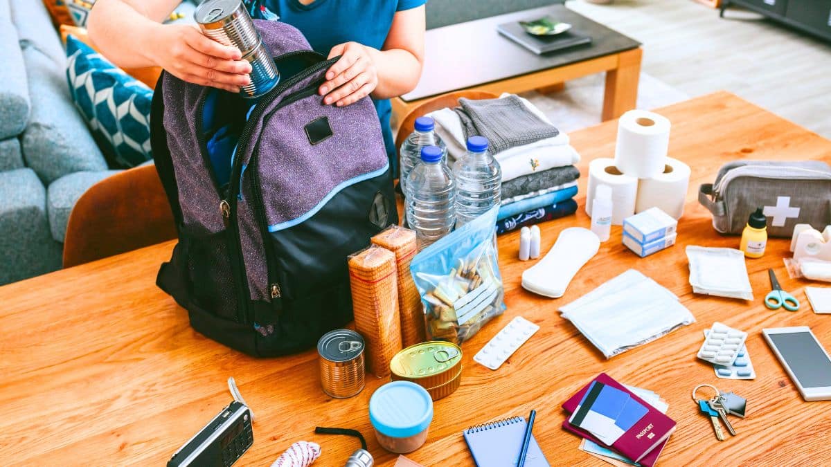 voici le contenu du kit de survie prévu par le gouvernement avant l'été 2025 pour se préparer en cas de conflit