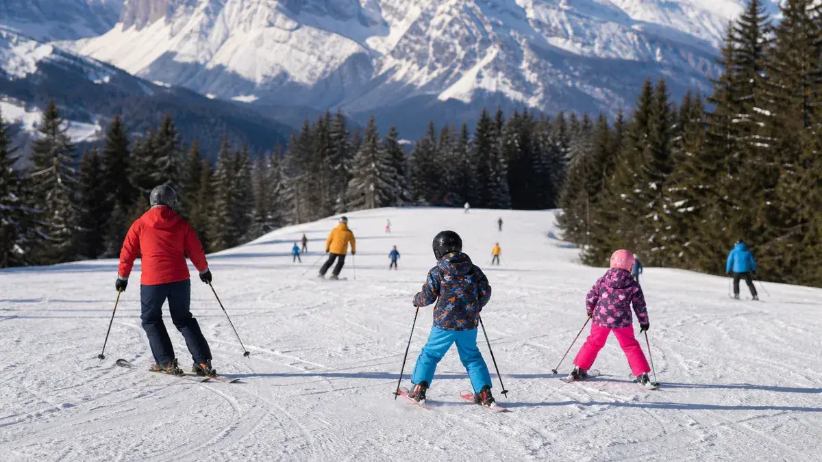 Stations de ski près de Grenoble : distances, accès et domaines selon son niveau